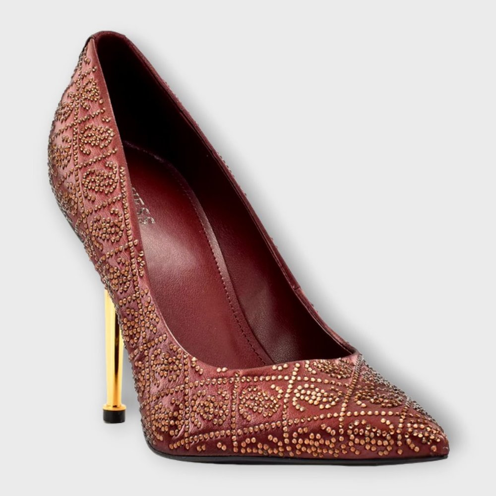 NWOB Guess Wine Logo Sorenae Dress Pump Logo Rhinestone Burgundy size Womens 10M